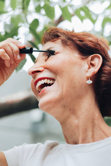 Suero Natural para Pestañas y Cejas con Vitamina E, Aceite de Almendra, Mamey y Proteína de Trigo – Nutrición y Crecimiento